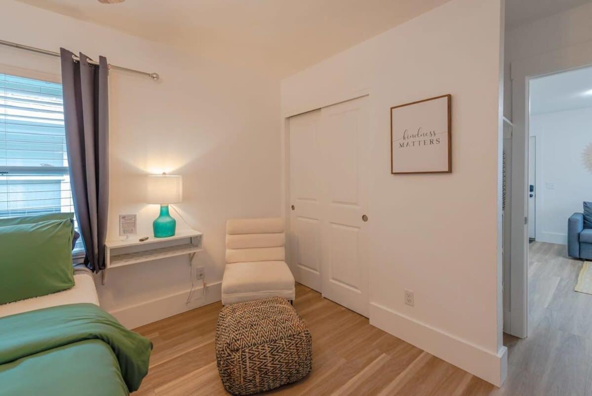 #Stayinmydistrict Coos Bay Cypress Cottage ภายนอก รูปภาพ