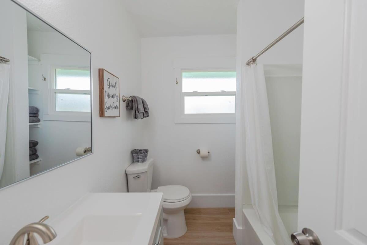 #Stayinmydistrict Coos Bay Cypress Cottage ภายนอก รูปภาพ