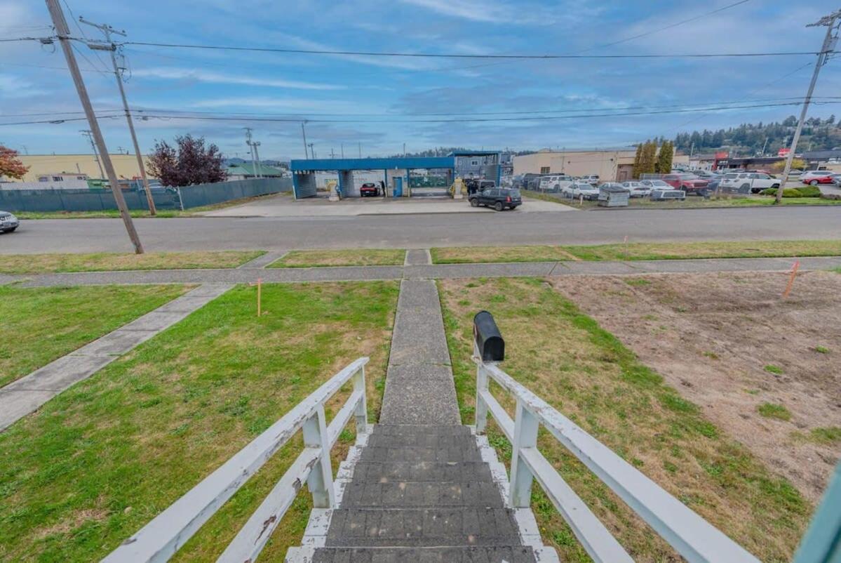 #Stayinmydistrict Coos Bay Cypress Cottage ภายนอก รูปภาพ